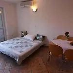 Marica 2 - Insel Krk 12957 *