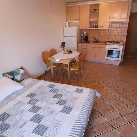 Apartamento Malinska, Primorje-gorski Kotar 16 *